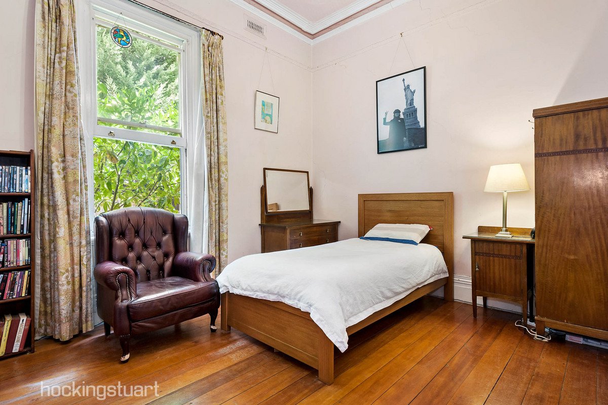 18 Churchill Street, Mont Albert image 9