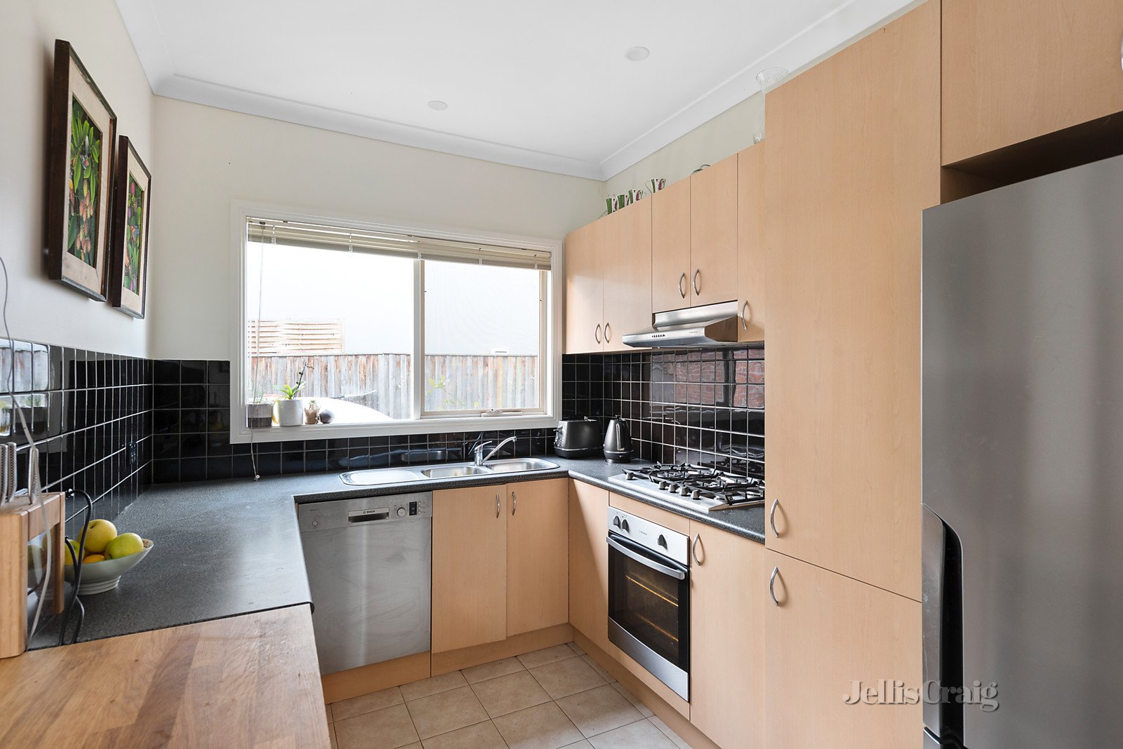 1/8 Coate Avenue, Alphington image 2