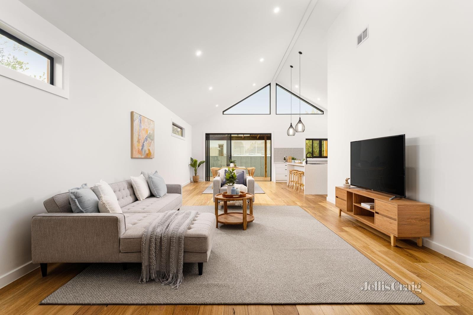 18 College Street, Wendouree image 4