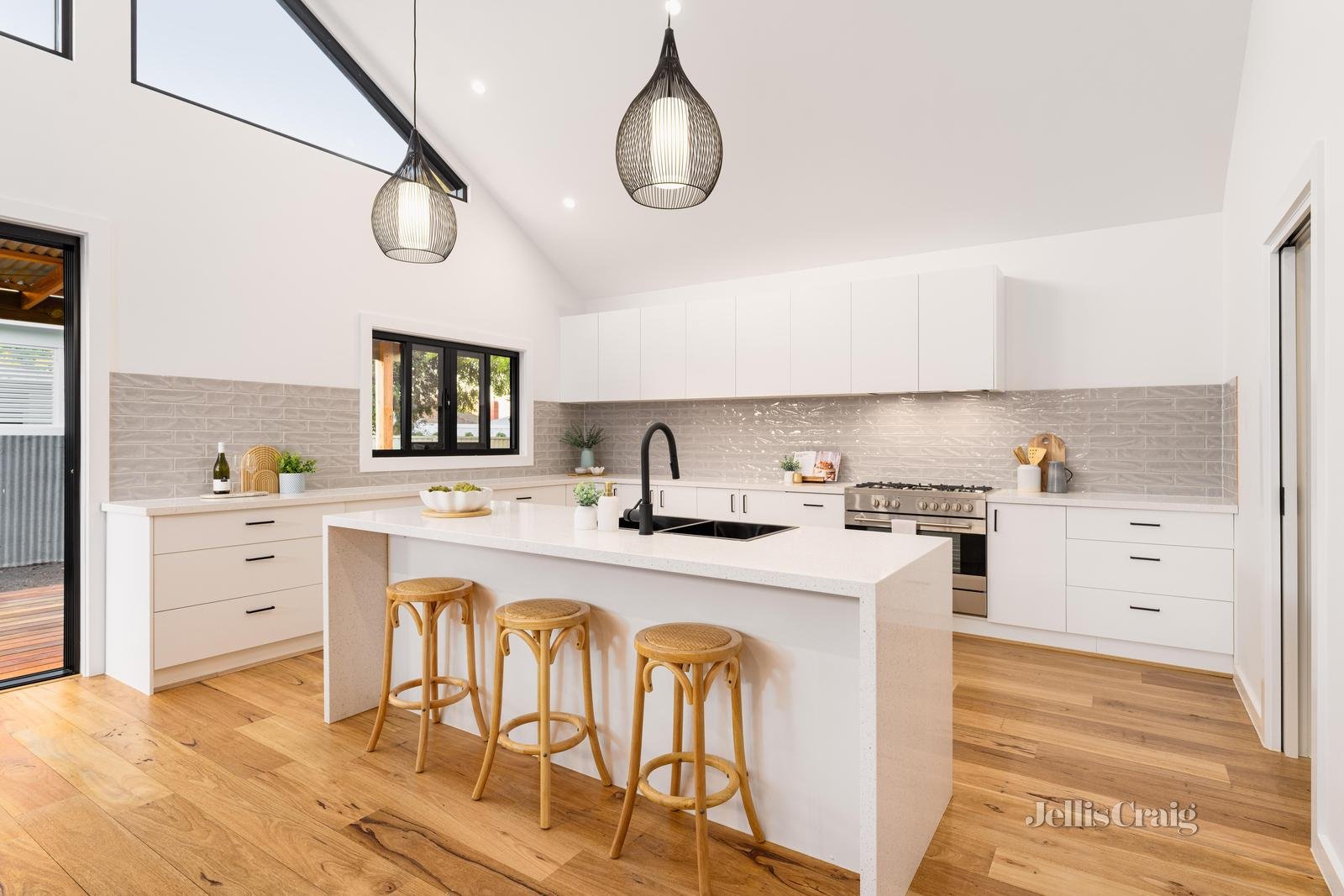 18 College Street, Wendouree image 5