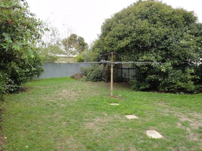 18 College Street, Wendouree image 15