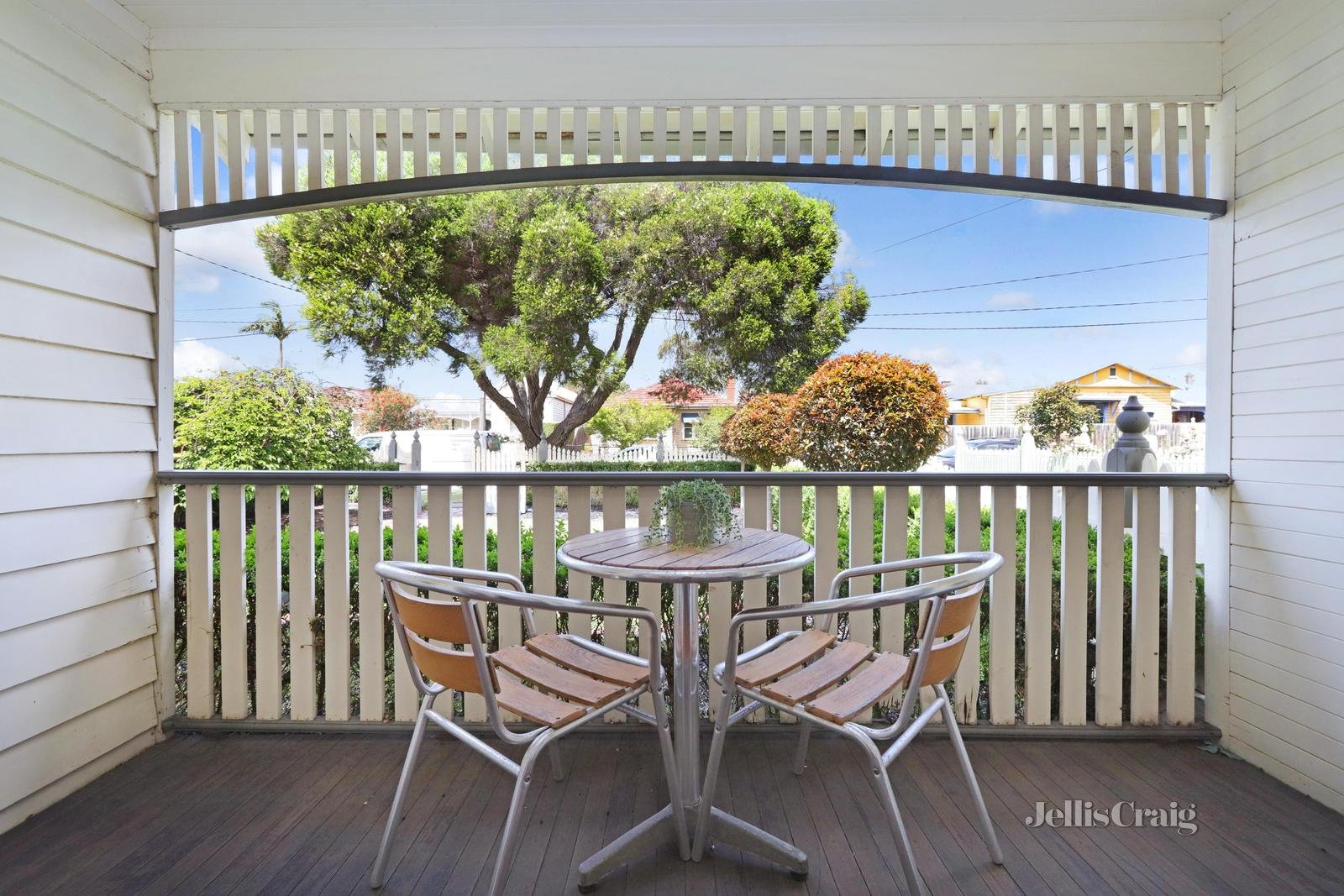 18 Collingwood Road, Newport image 2