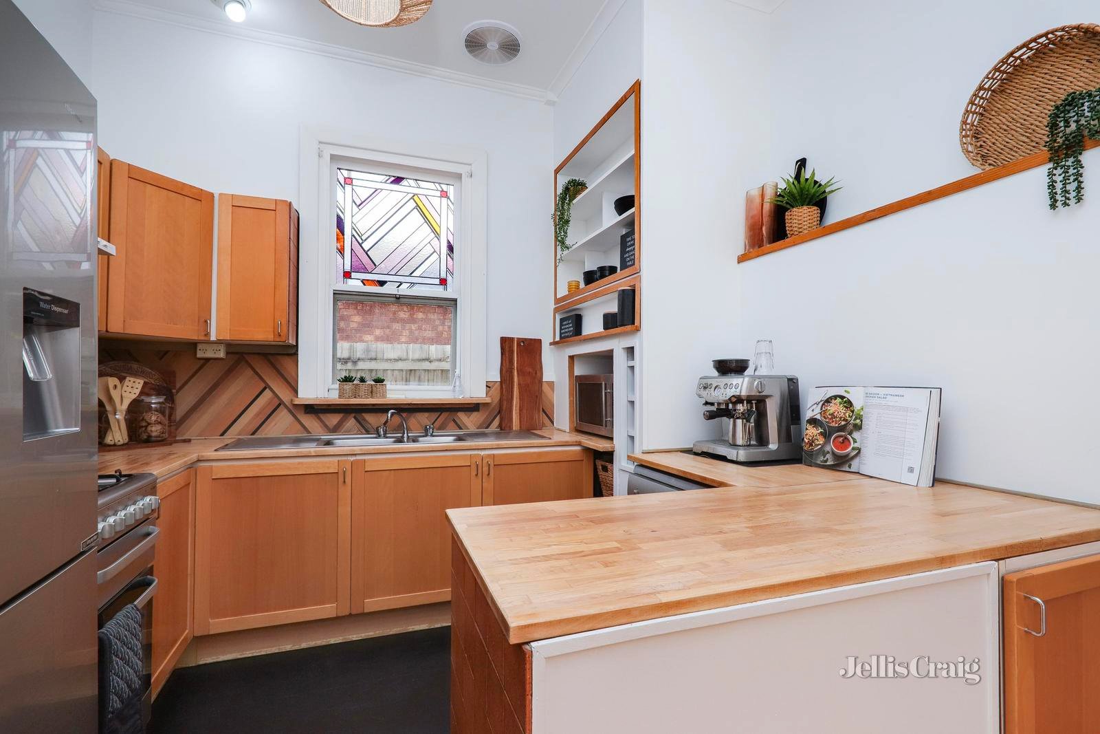 18 Collingwood Road, Newport image 4