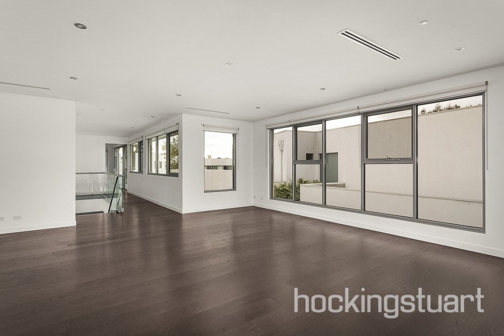 18 Collins Street, Kew image 5