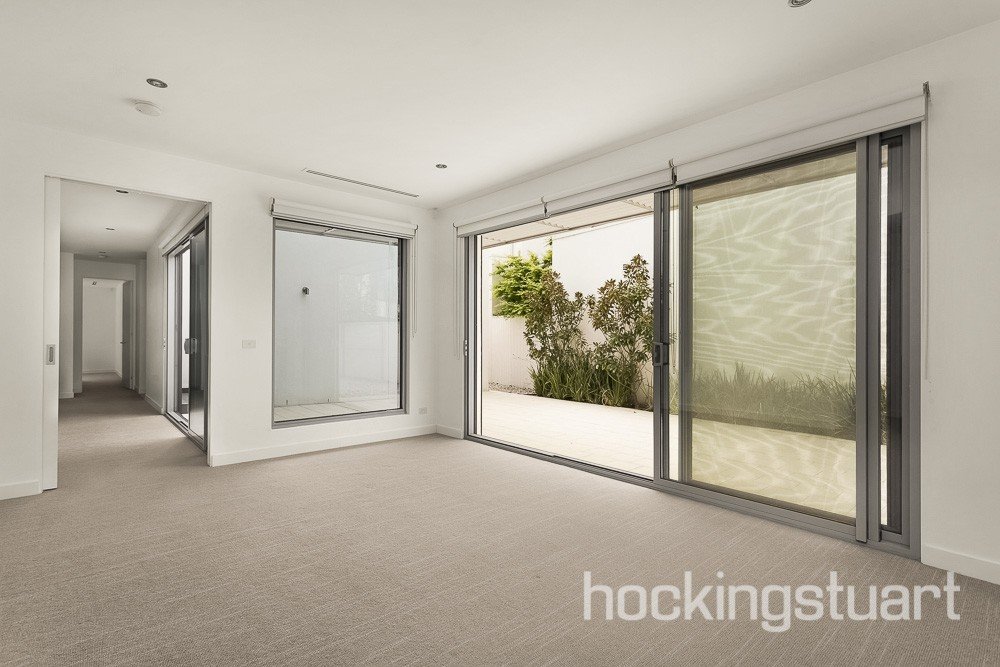 18 Collins Street, Kew image 6