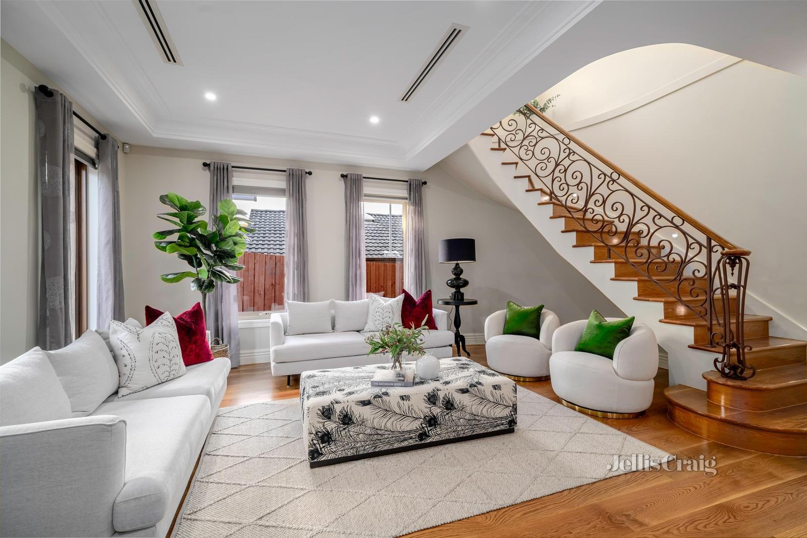 18 Compton Street, Glen Waverley image 3