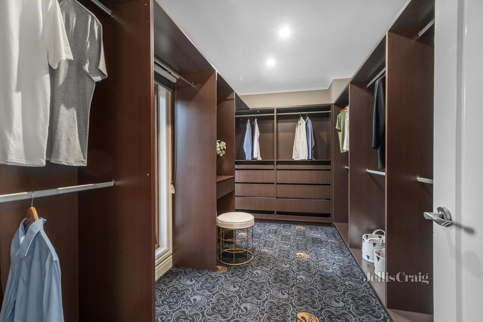 18 Compton Street, Glen Waverley image 12