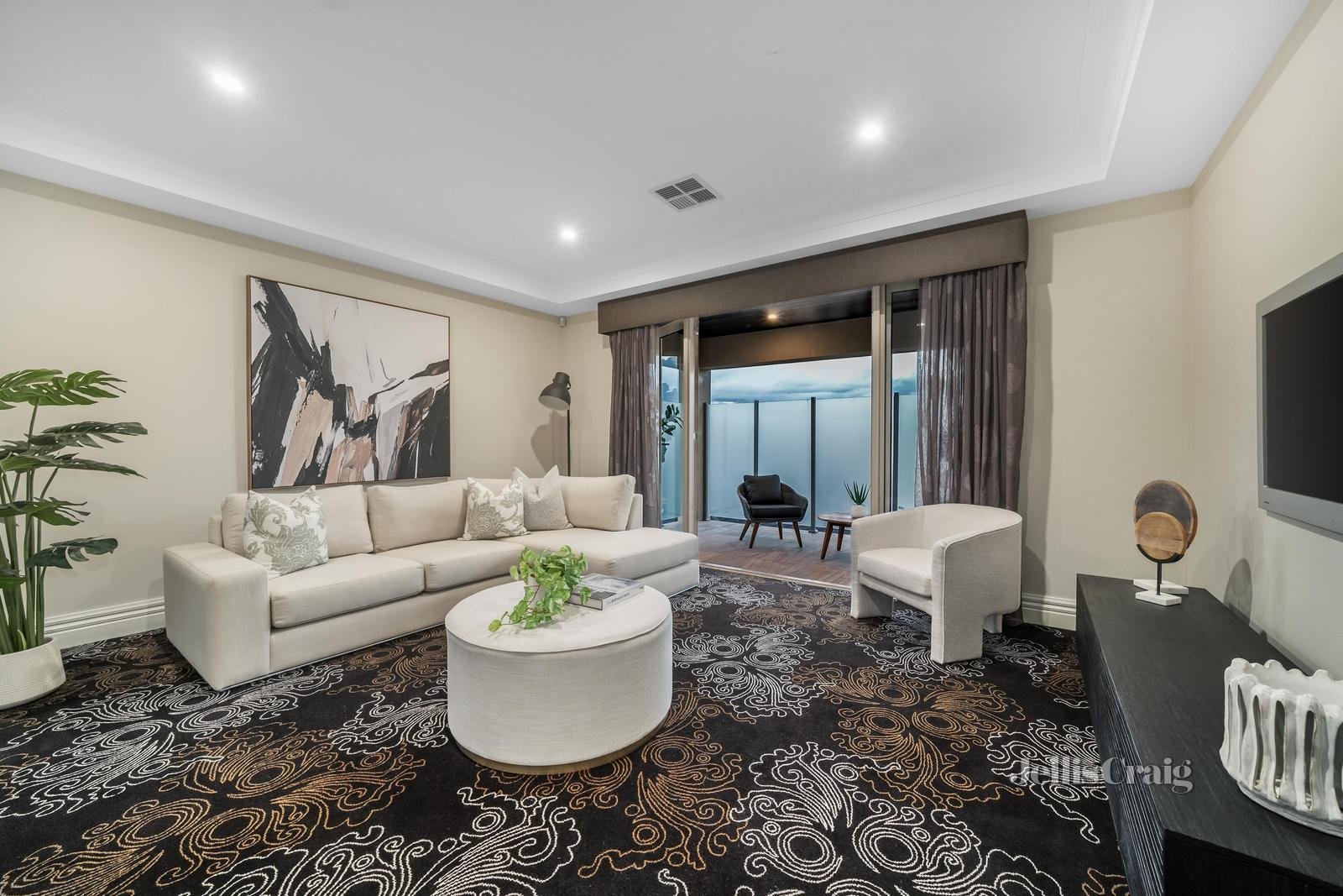 18 Compton Street, Glen Waverley image 16