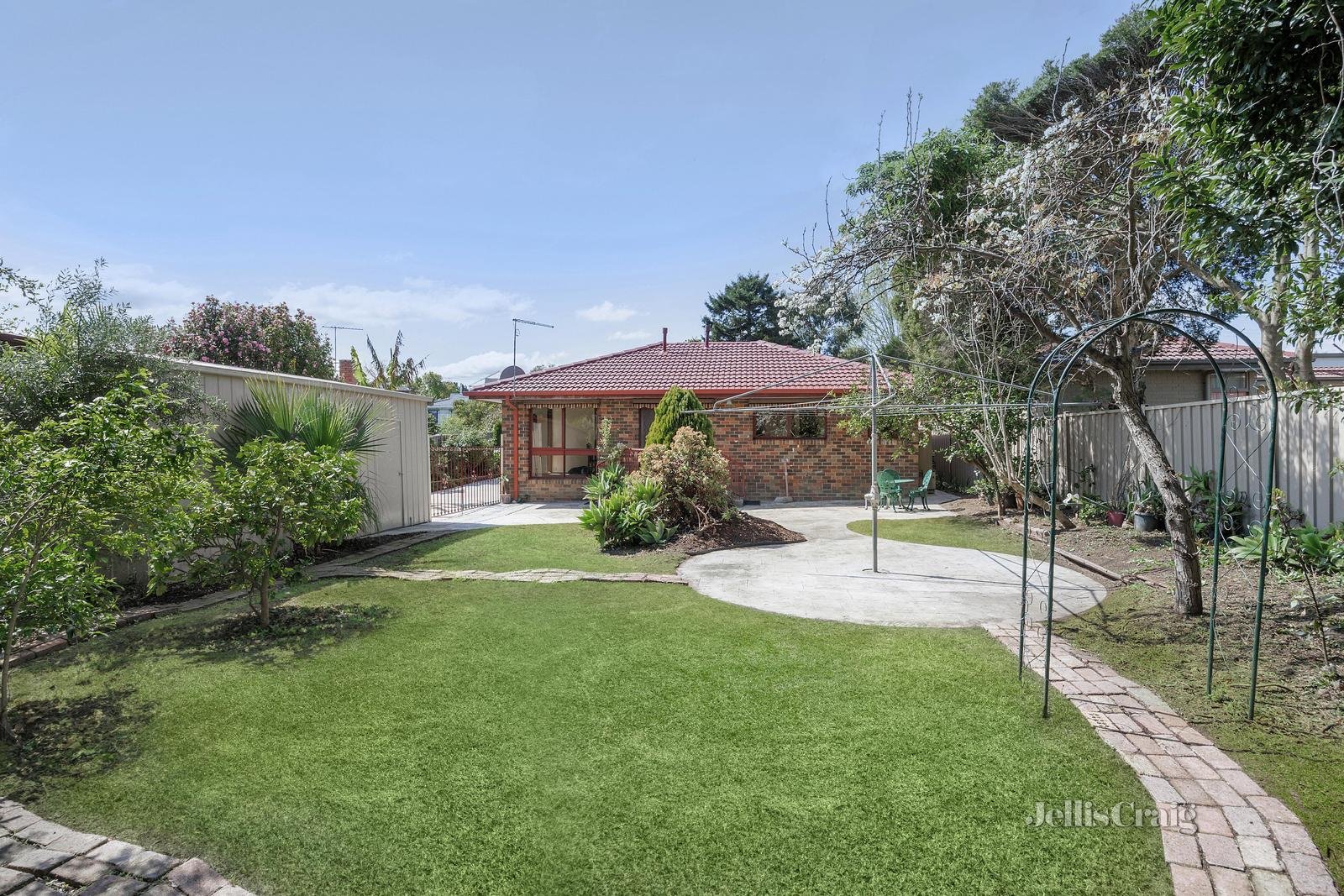 18 Compton Street, Mitcham image 11