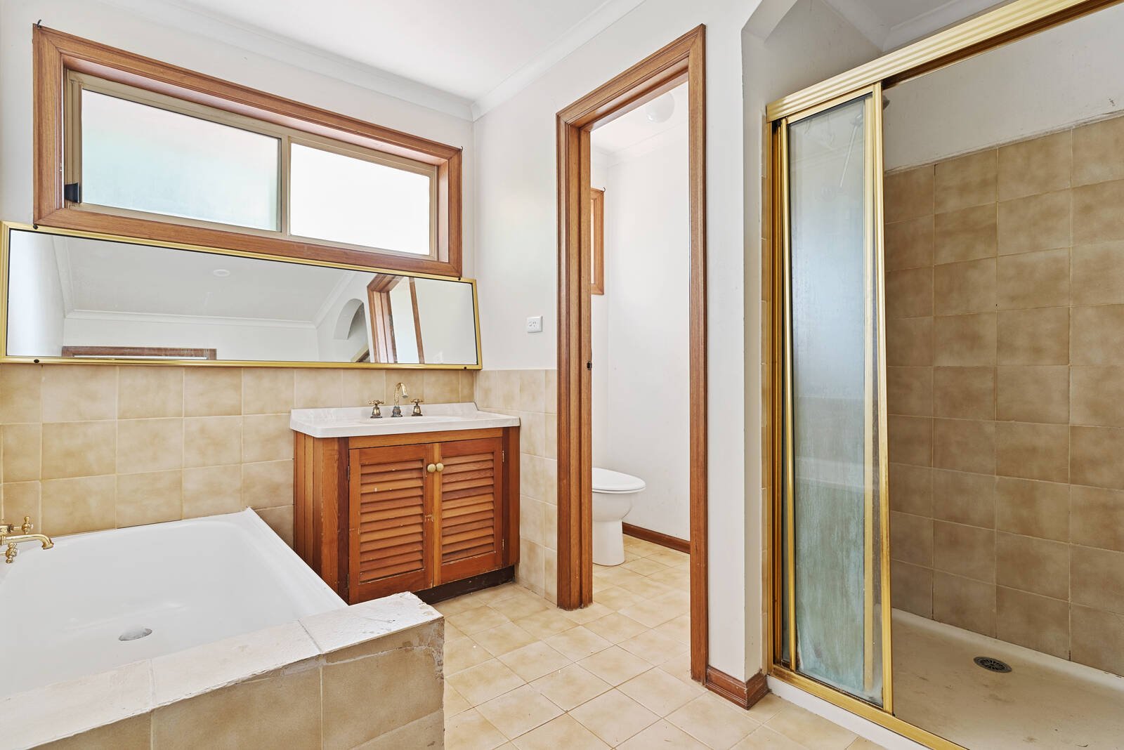 Property Gallery Thumbnail 8