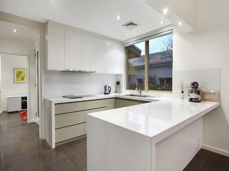 1/8 Coppin Grove, Hawthorn image 2