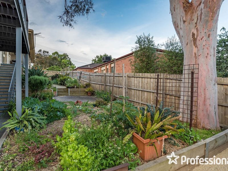 18 Corrong Crescent, Mooroolbark image 21