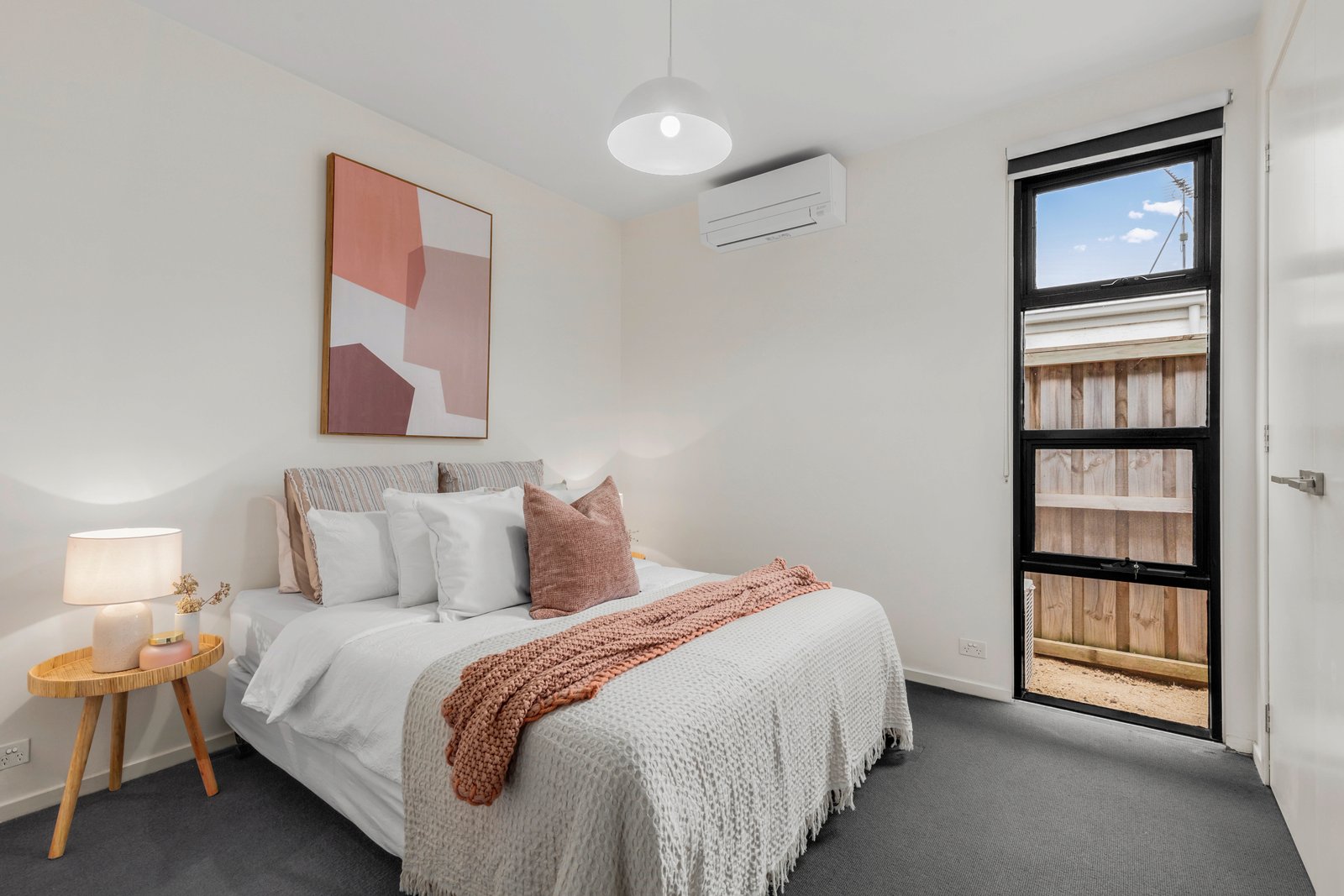 Property Gallery Thumbnail 11