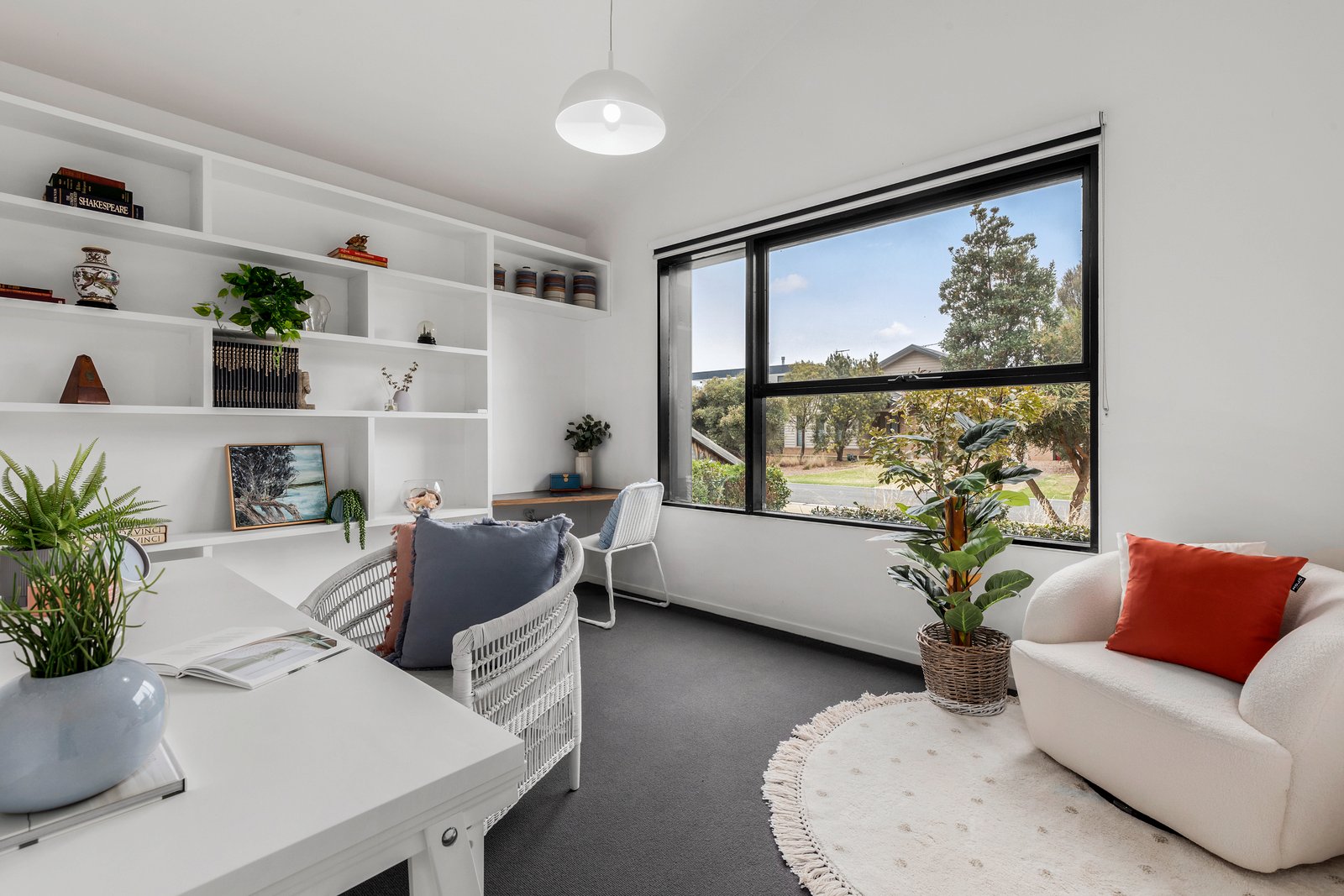 Property Gallery Thumbnail 12