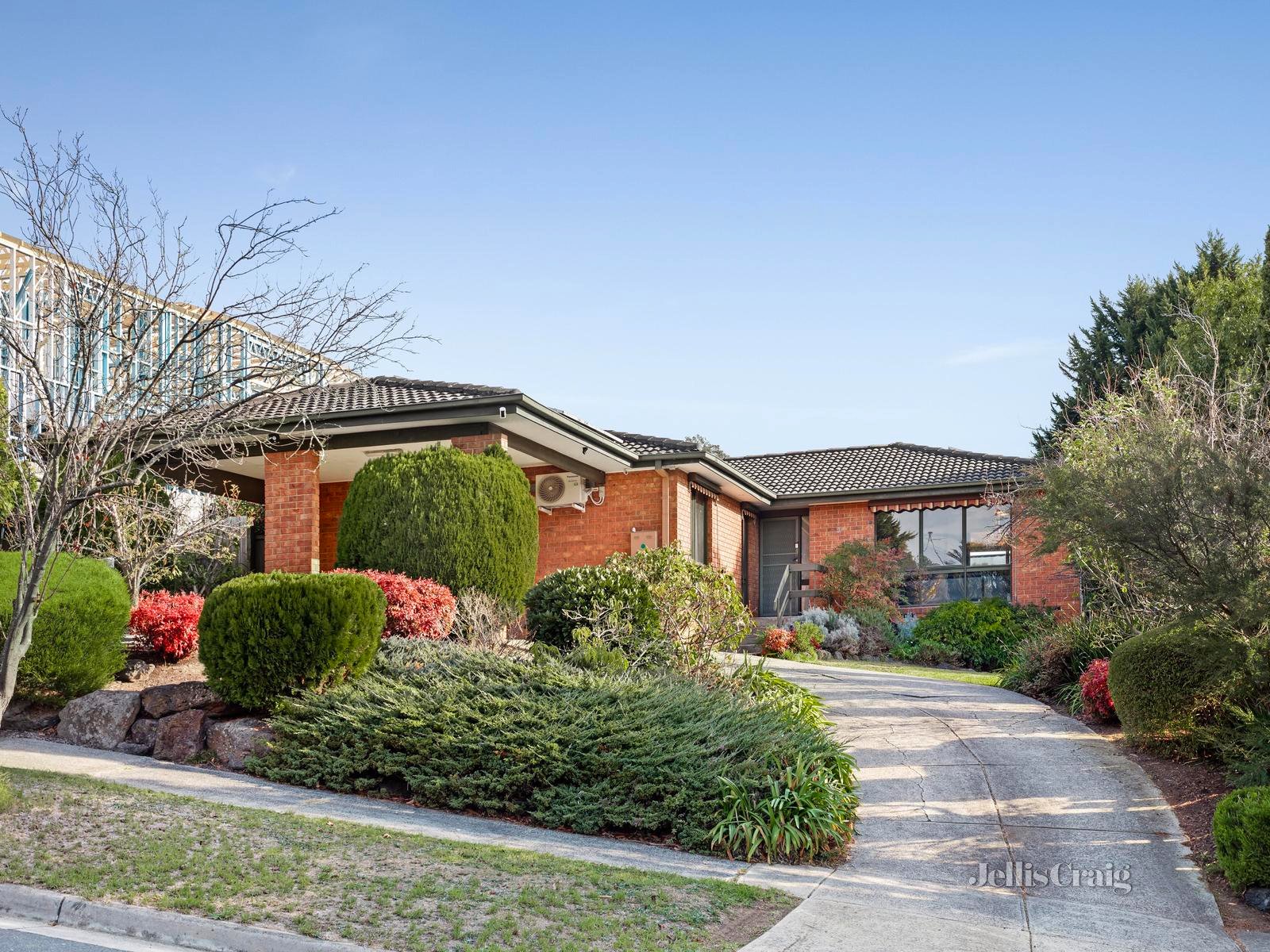 18 Crofton Terrace, Doncaster East image 1