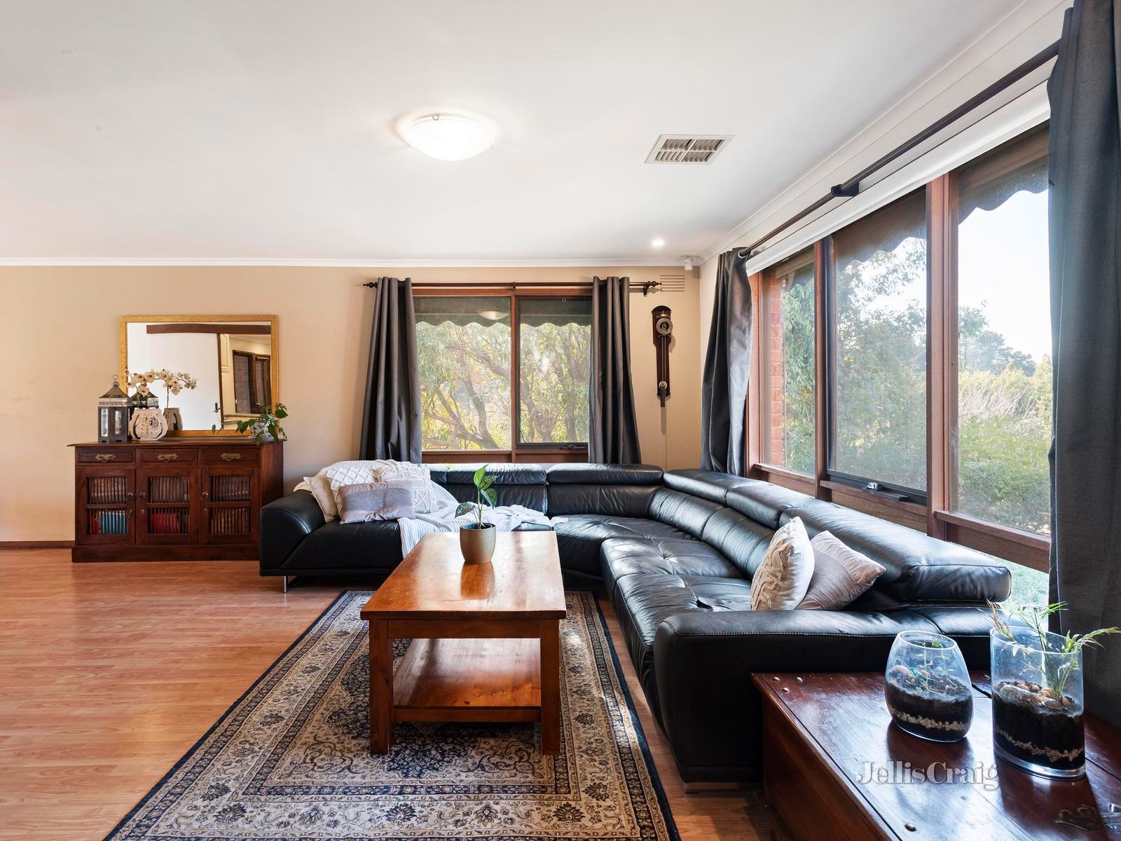 18 Crofton Terrace, Doncaster East image 4