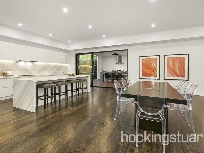 18 Cumberland Avenue, Balwyn North image 3
