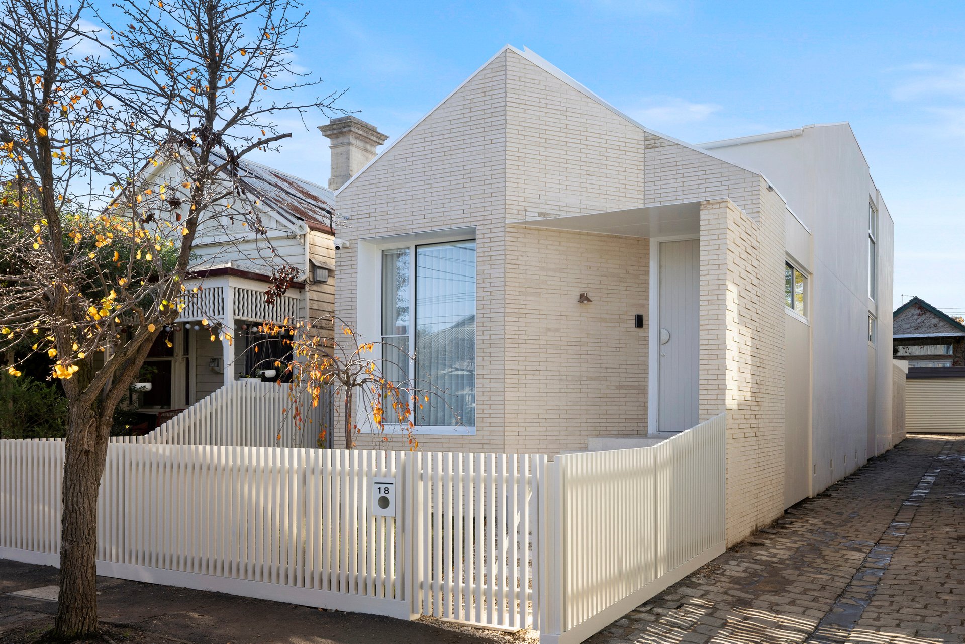 18 Cyril Street, Elwood image 1