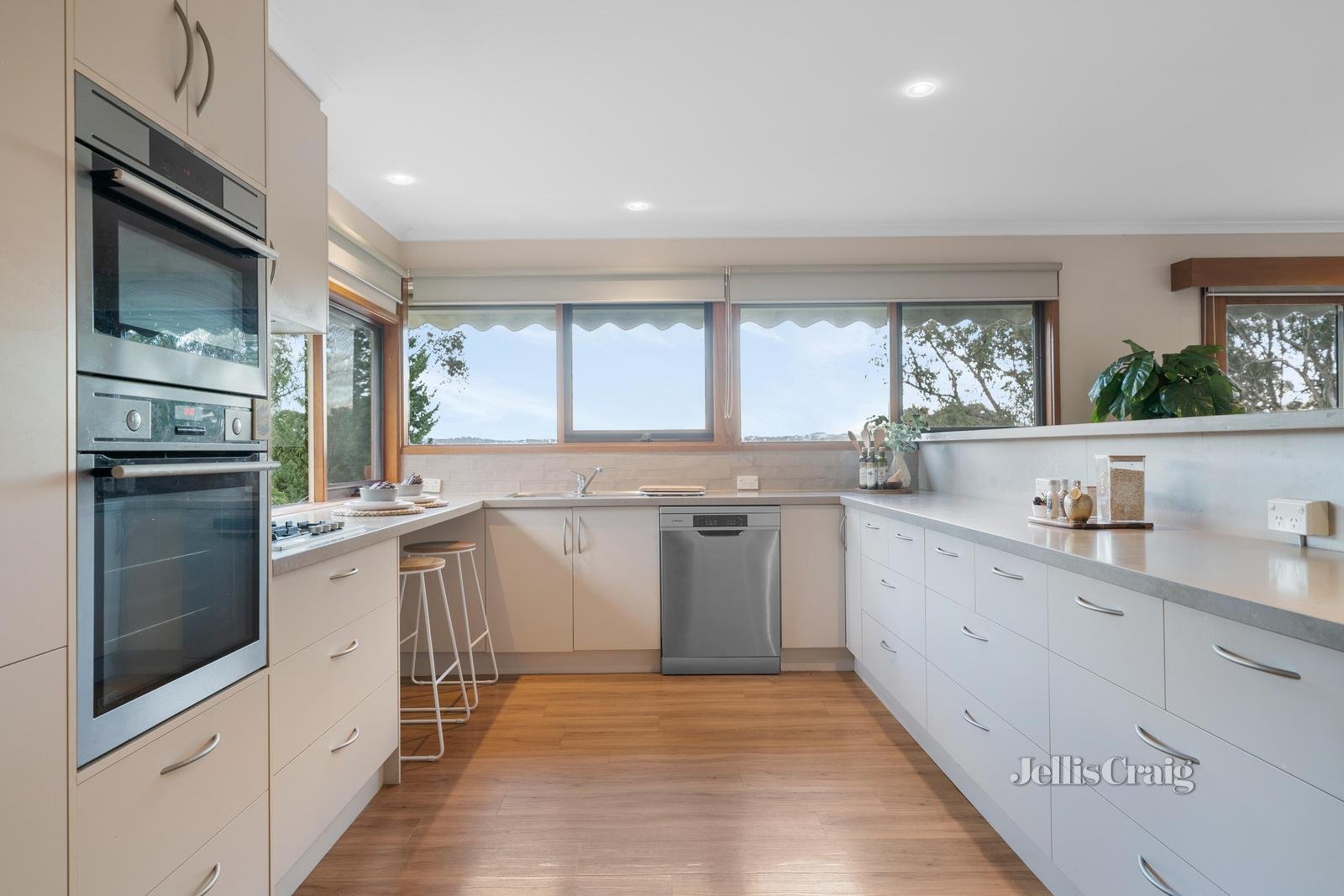 18 Dartagook Street, Diamond Creek image 5
