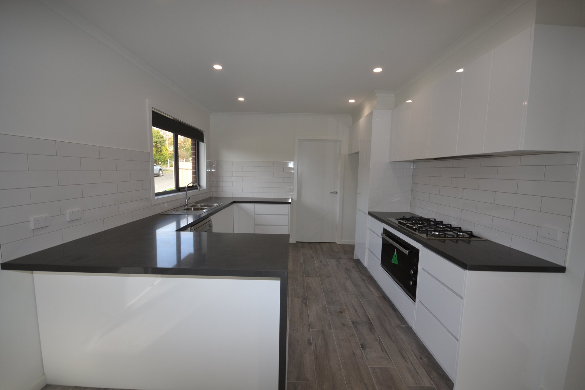 18 Derby Road, Kilsyth image 3