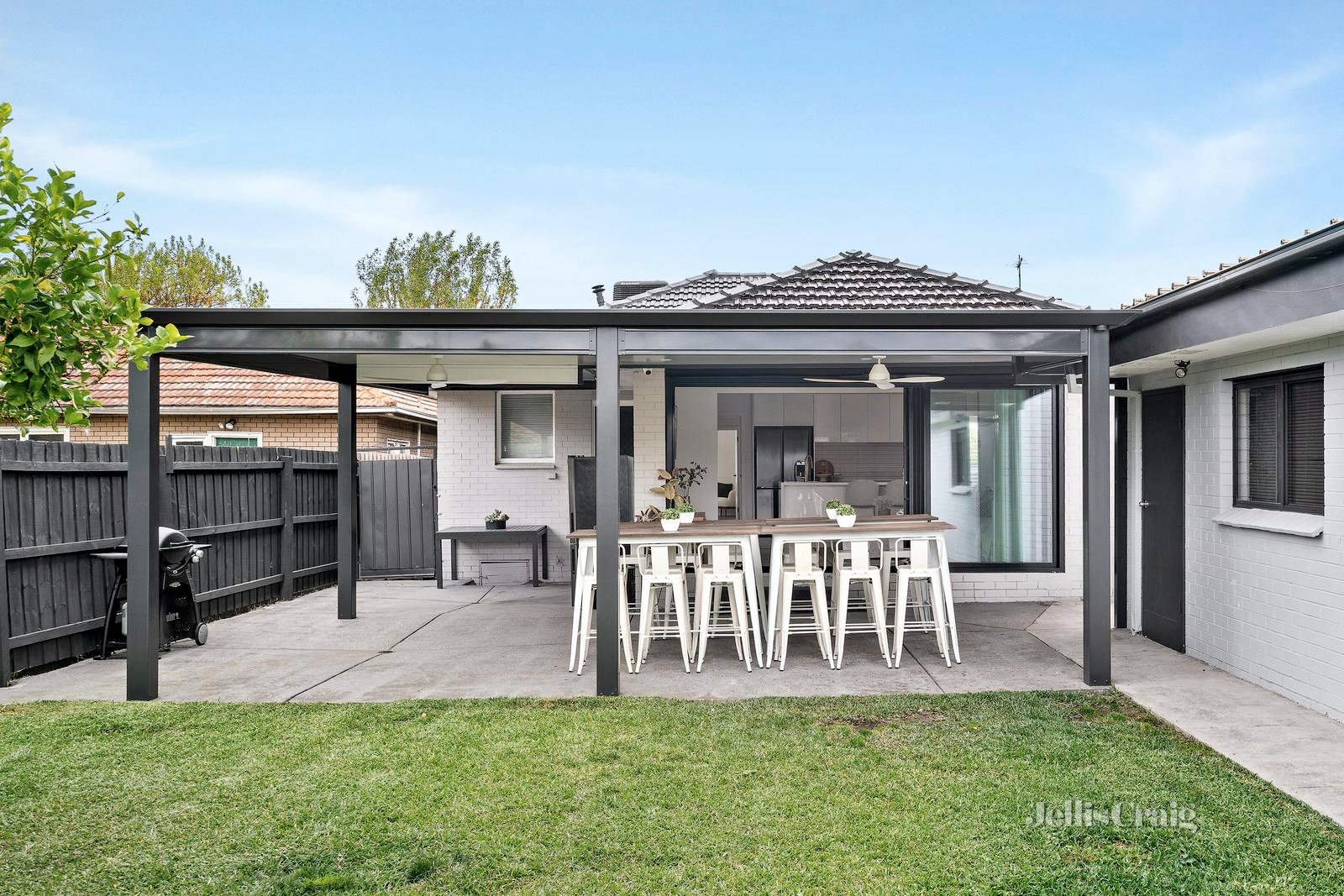 18 Deutscher Street, Avondale Heights image 12