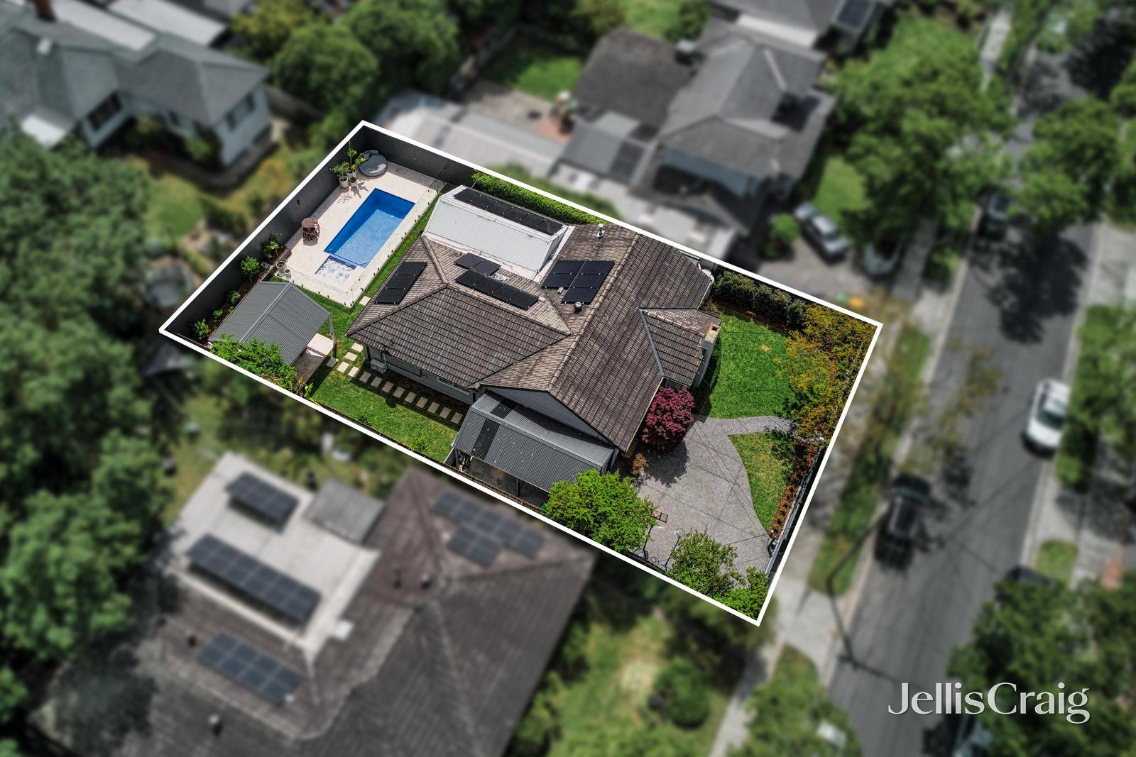 18 Diana Drive, Blackburn North image 13