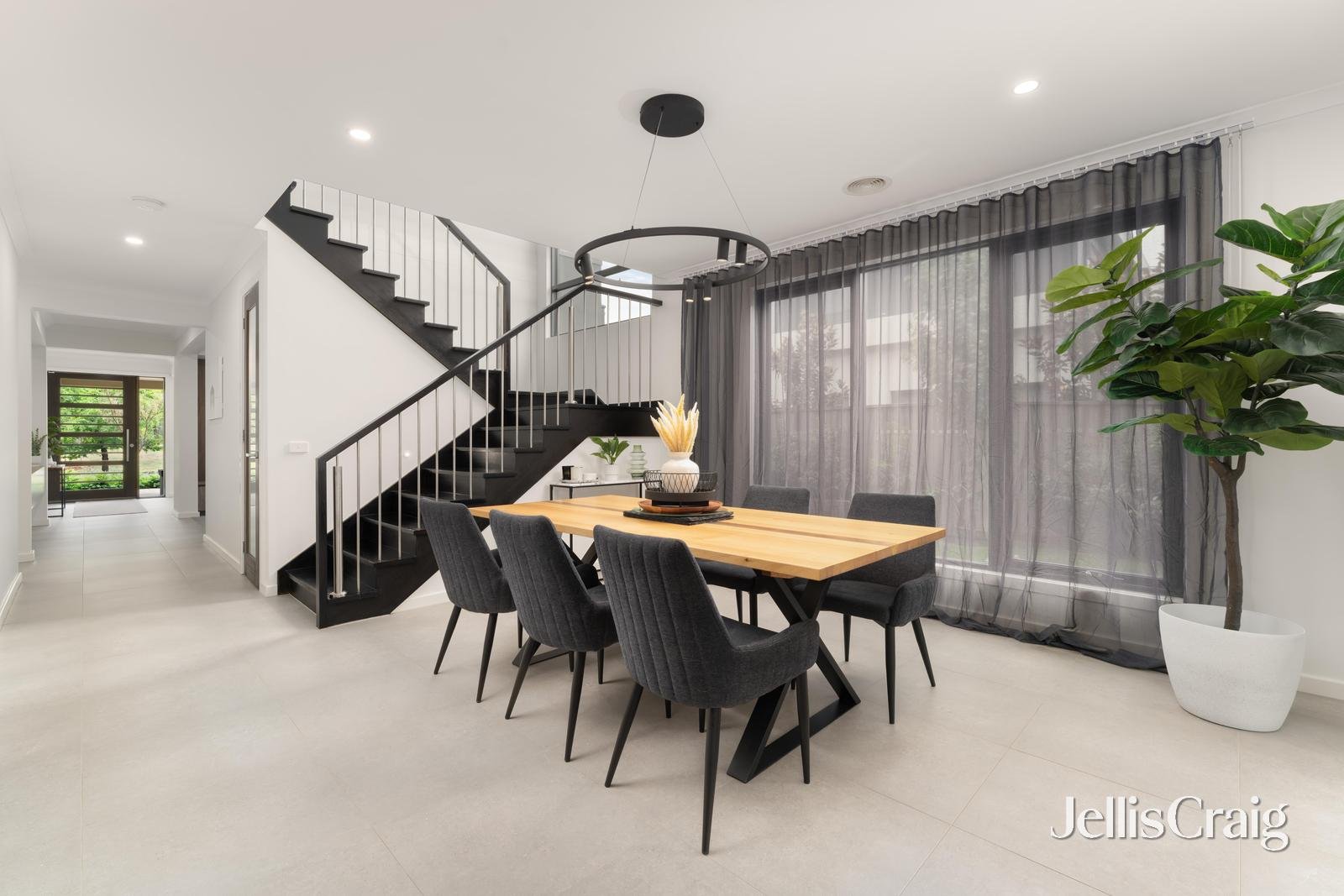 18 Distinction Drive, Alfredton image 2