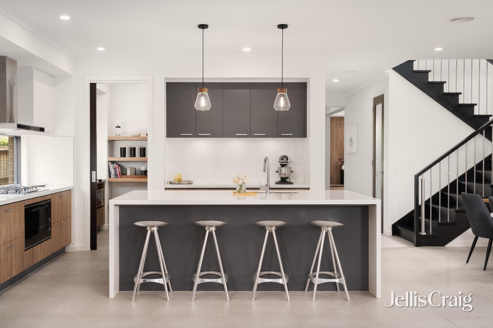 18 Distinction Drive, Alfredton image 3