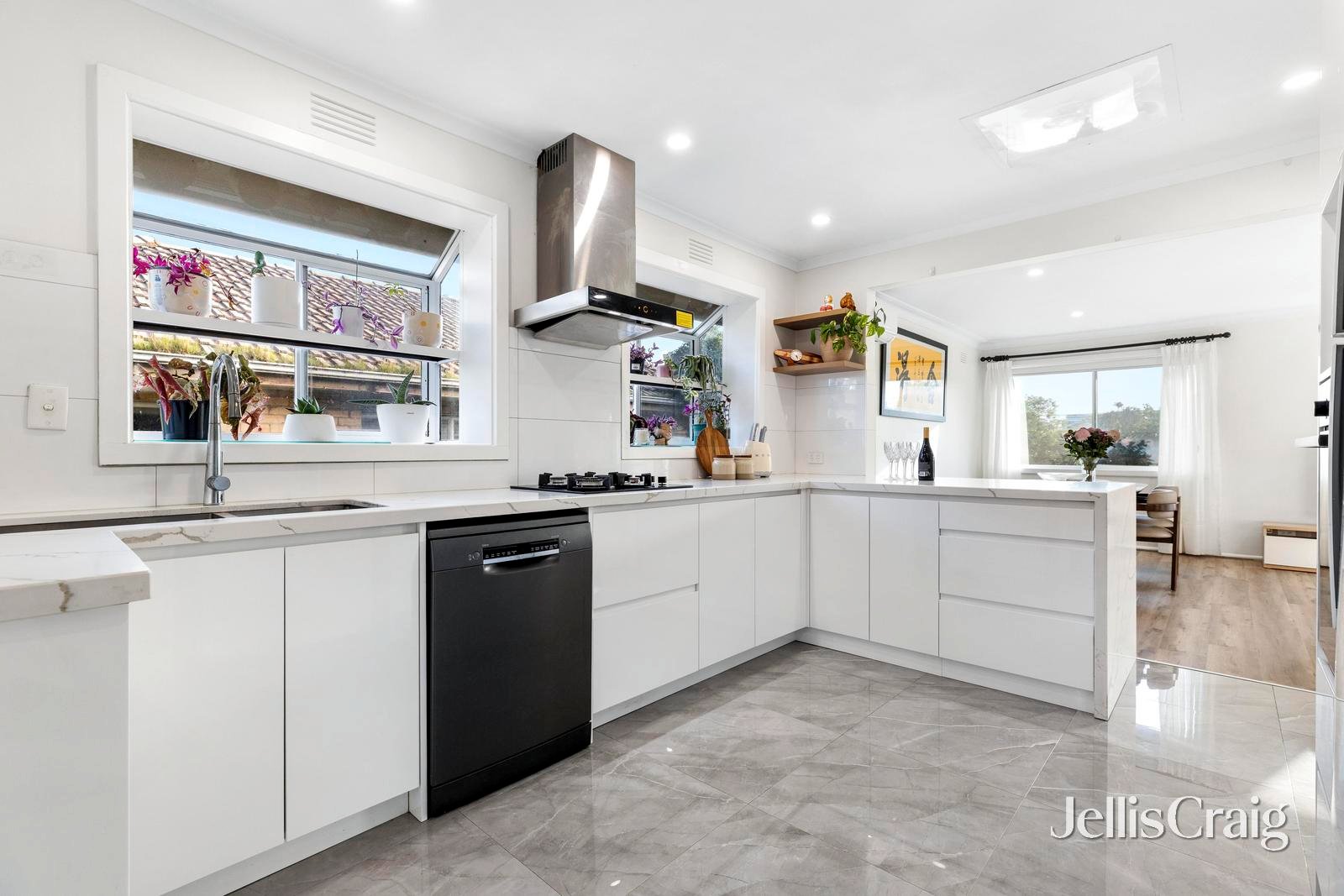 18 Dorset Street, Glen&nbsp;Waverley image 3