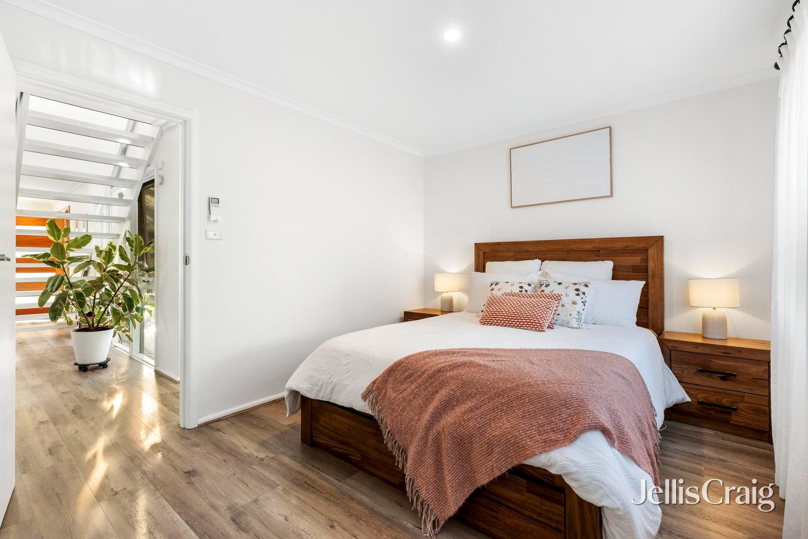 18 Dorset Street, Glen&nbsp;Waverley image 9
