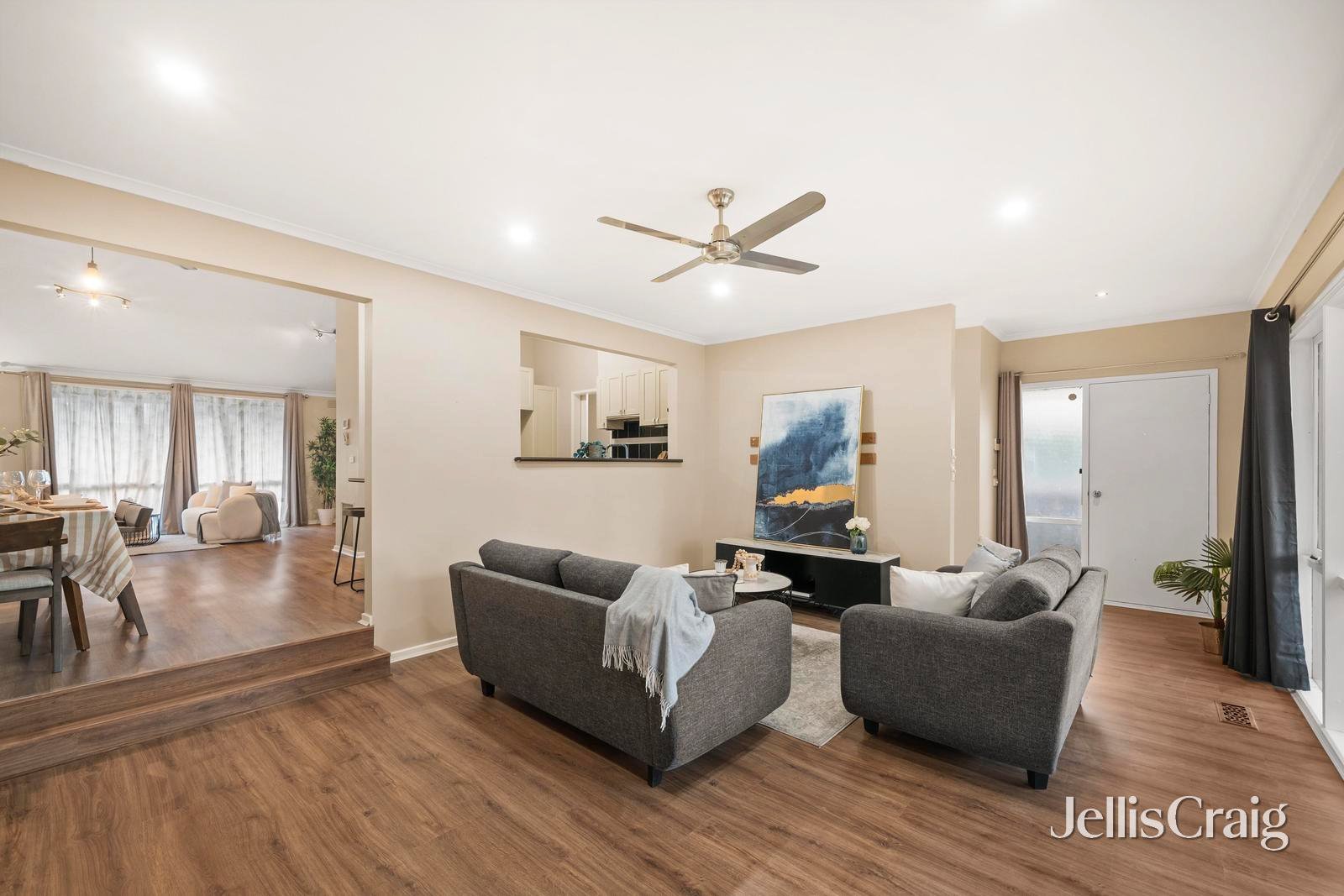 18 Eastwood Crescent, Mooroolbark image 10