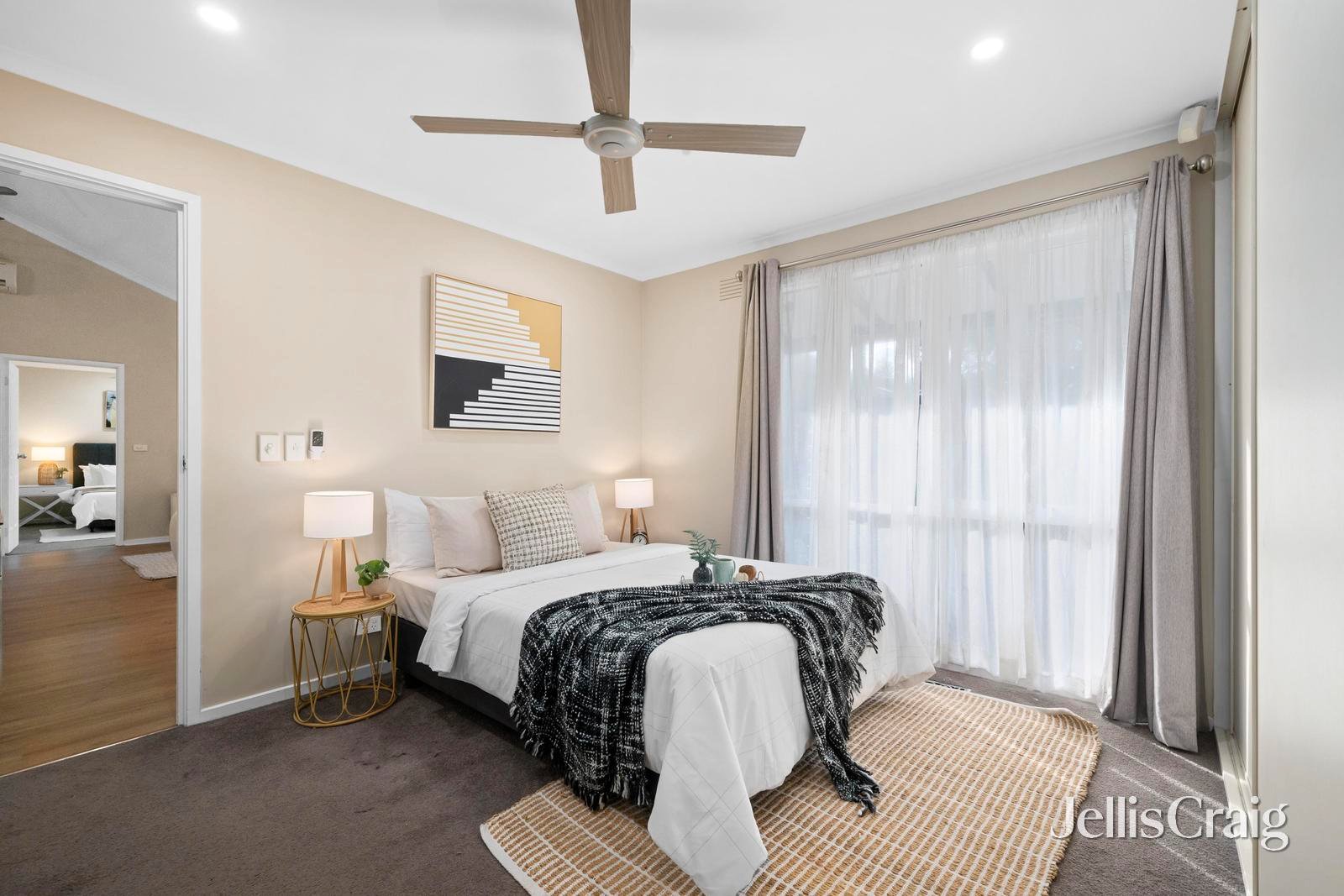18 Eastwood Crescent, Mooroolbark image 13
