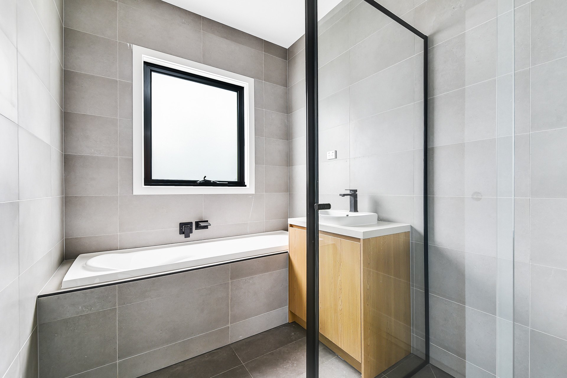 1/8 Elizabeth Court, Rowville image 7