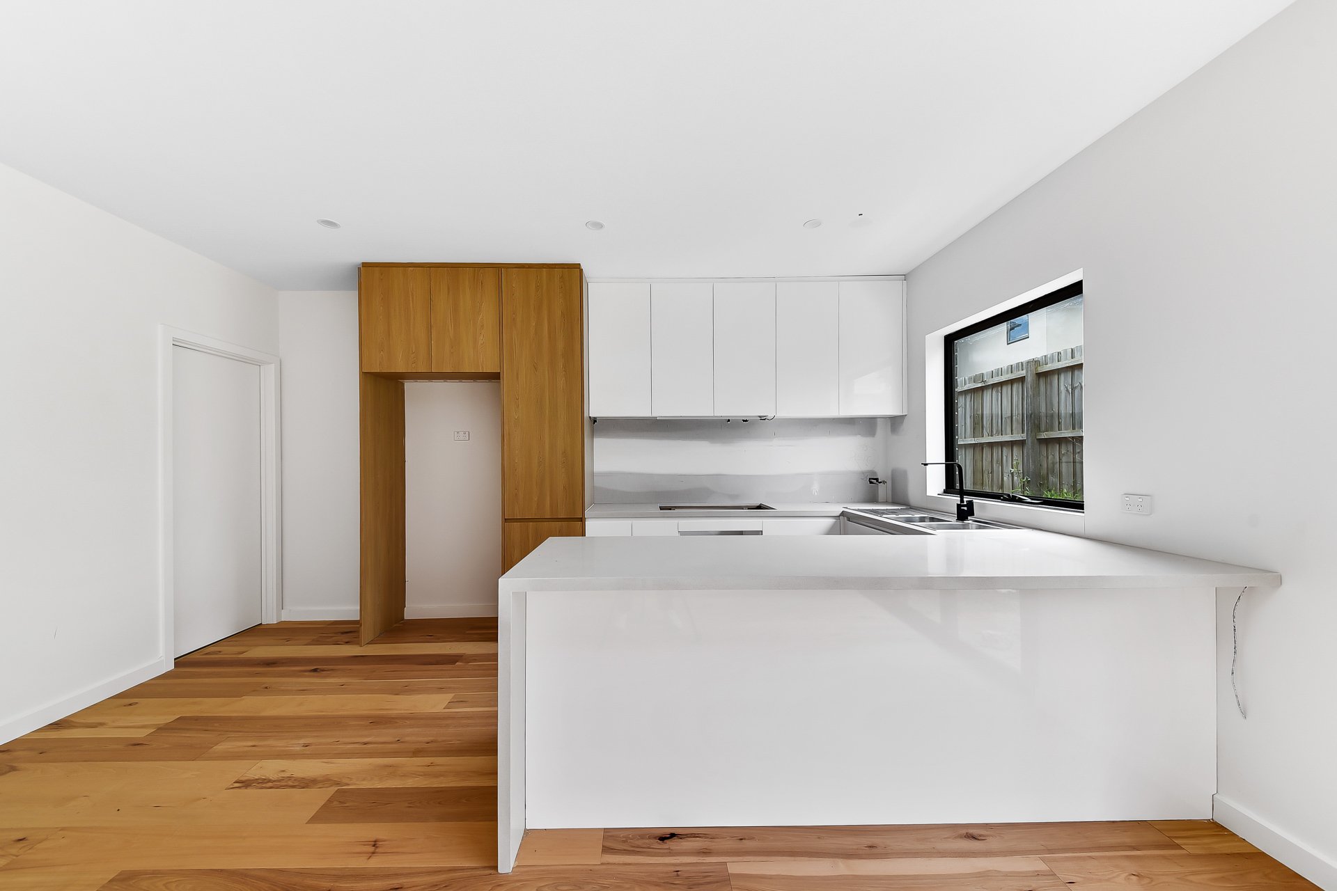 1/8 Elizabeth Court, Rowville image 3