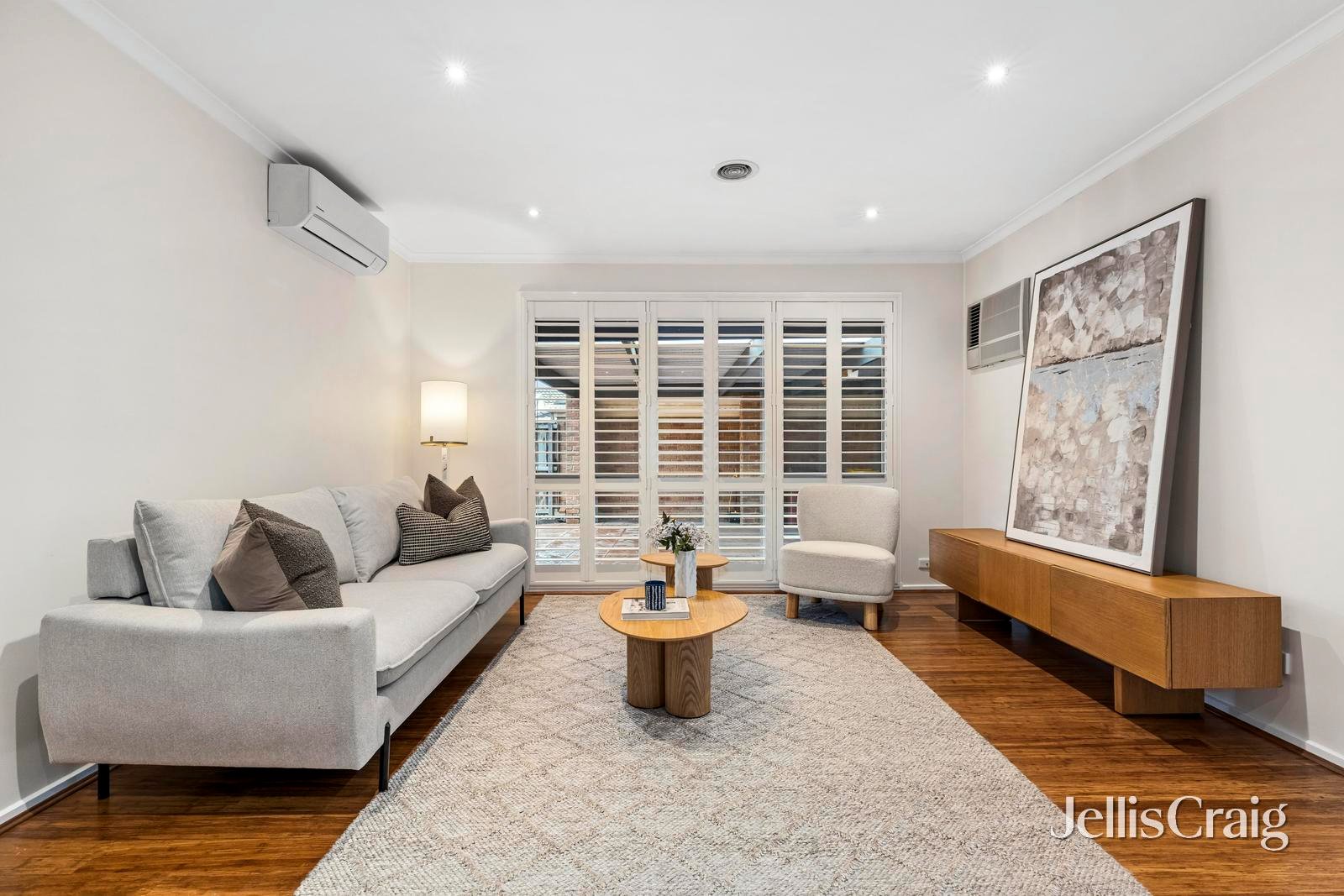 18 Ellenvale Drive, Narre&nbsp;Warren image 2