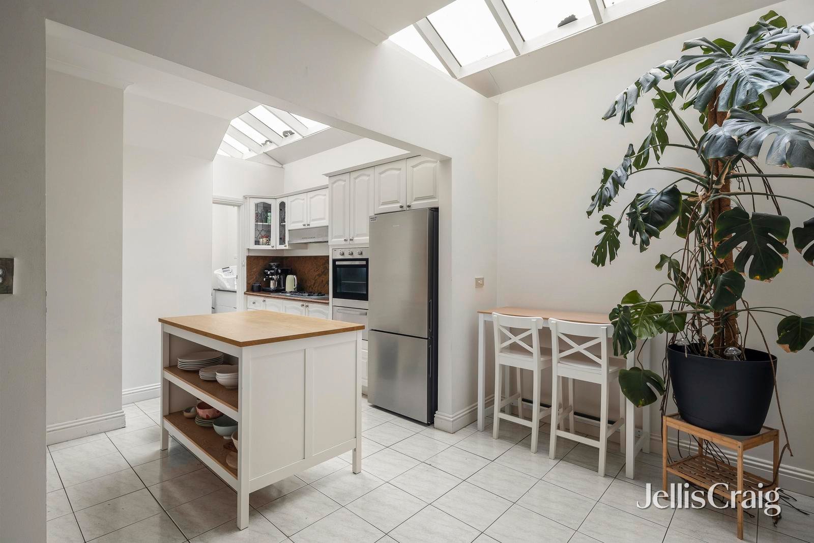 1/8 Elm Grove, Richmond image 5