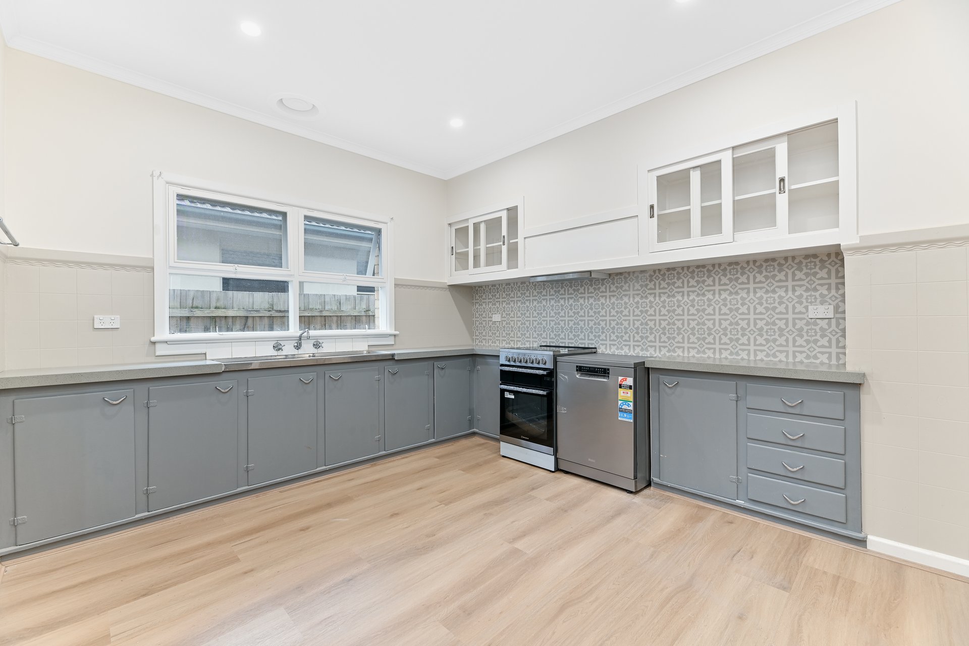 18 Fenton Street, Huntingdale image 1