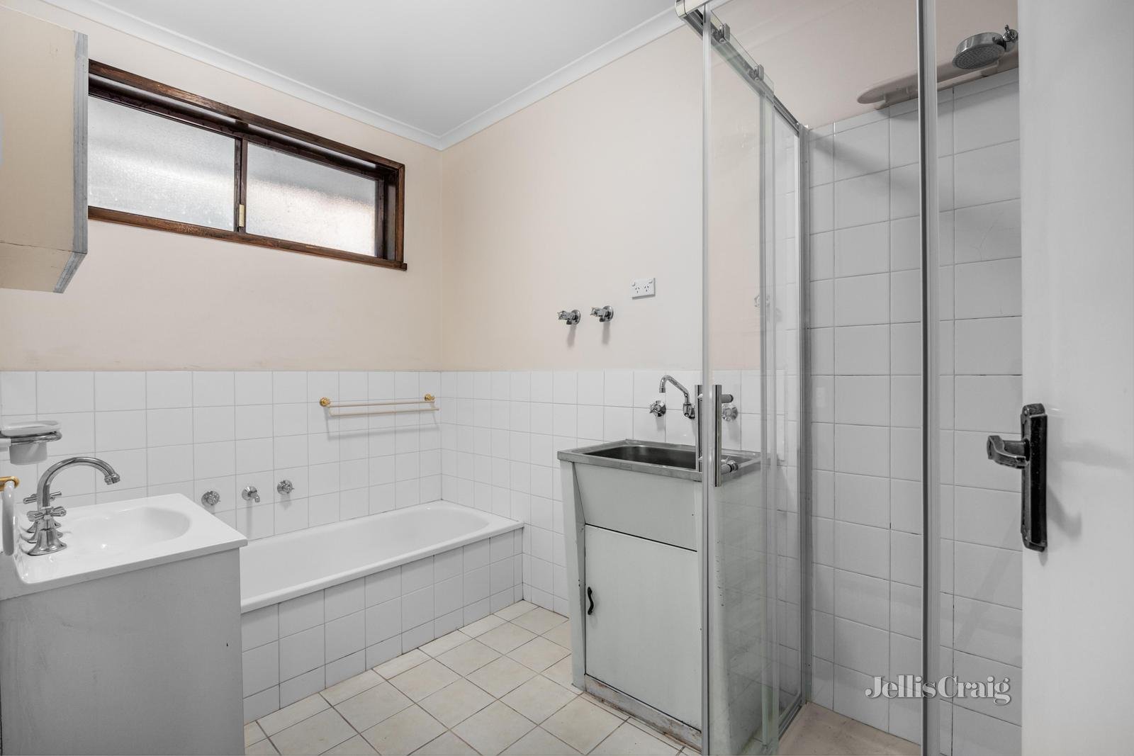 1/8 Firth Street, Doncaster image 6