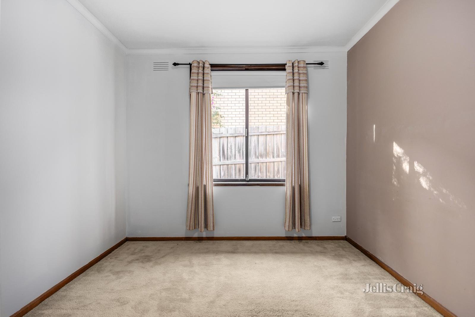 1/8 Firth Street, Doncaster image 7