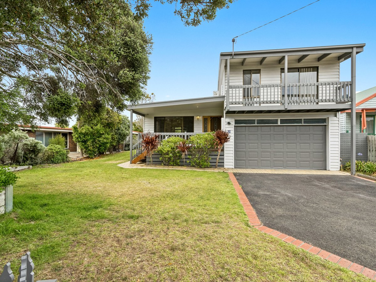 18 Flinders Street, RYE, VIC, 3941