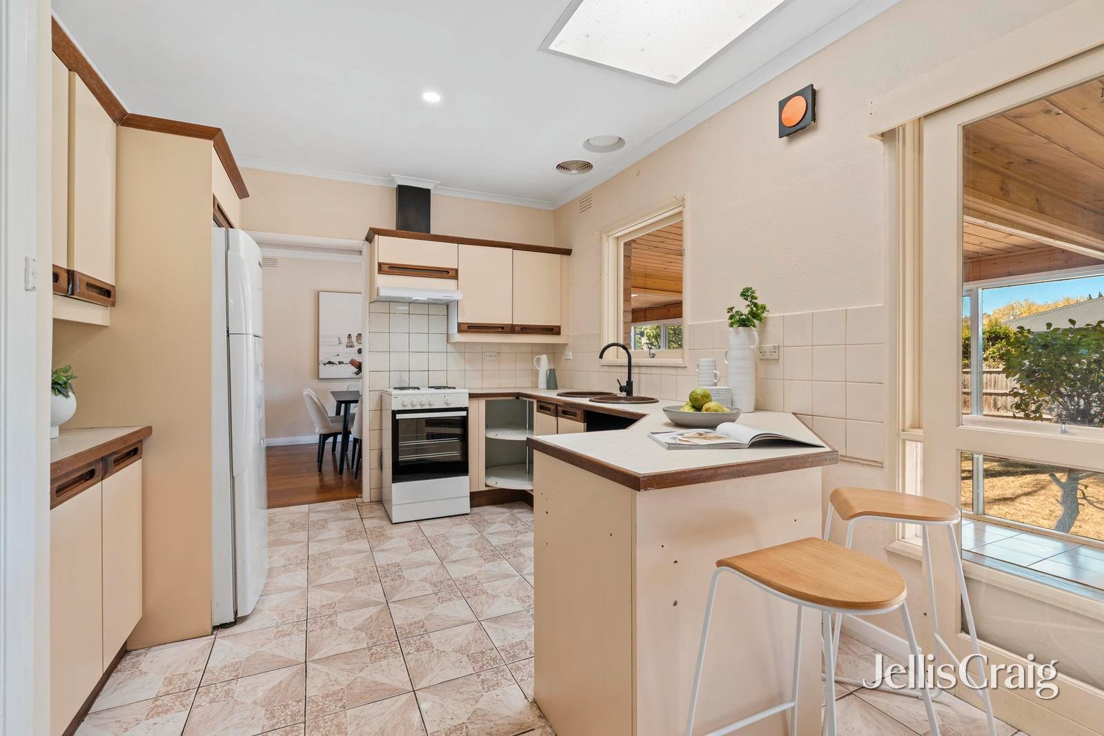 18 Folkestone Road, Glen&nbsp;Waverley image 7