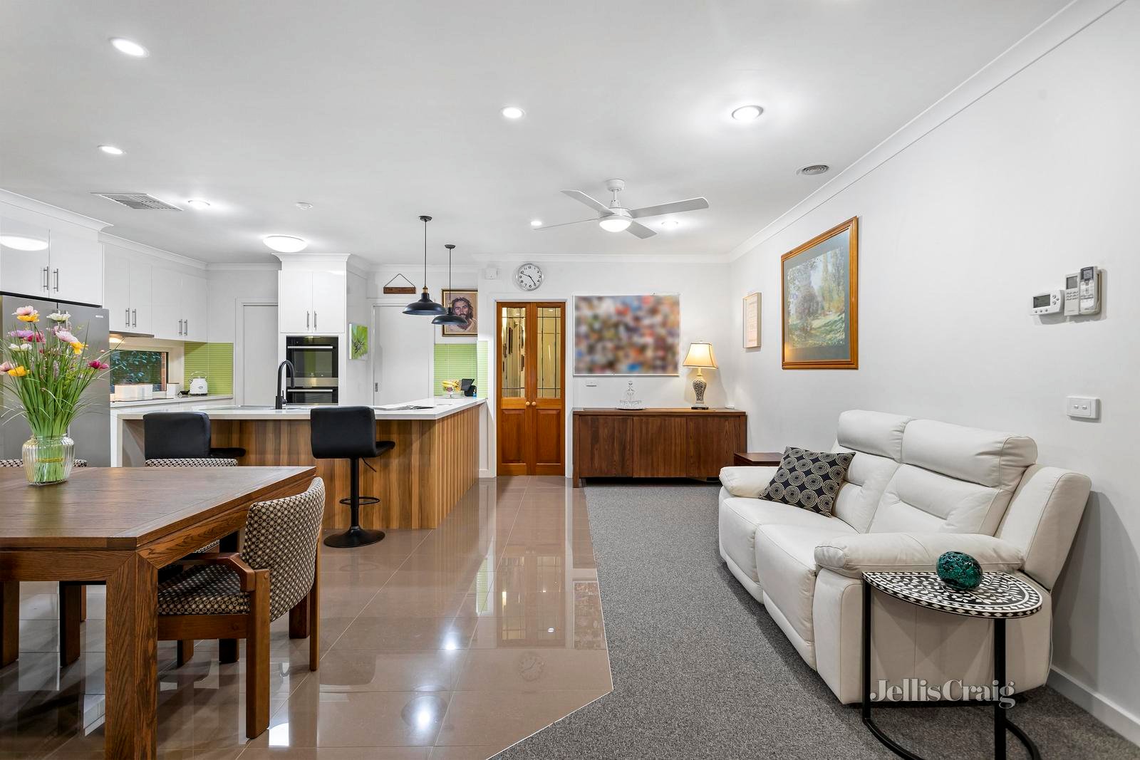 1/8 Franklin Road, Doncaster East image 6