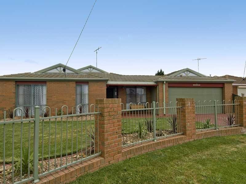 18 Freesia Court, Whittington image 1
