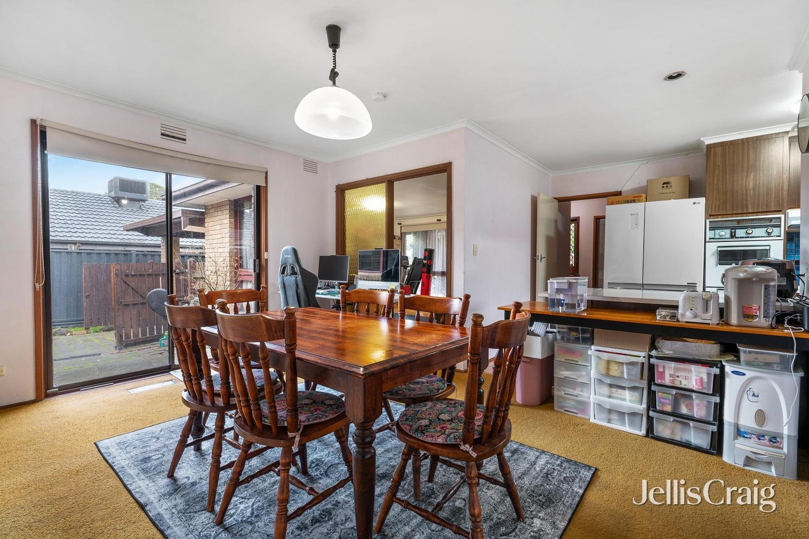 18 Gauntlet Avenue, Glen Waverley image 7