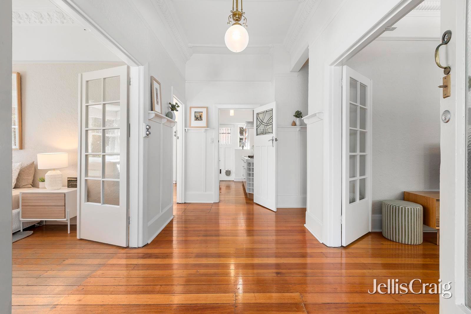 1/8 Glen Huntly Road, Elwood image 4