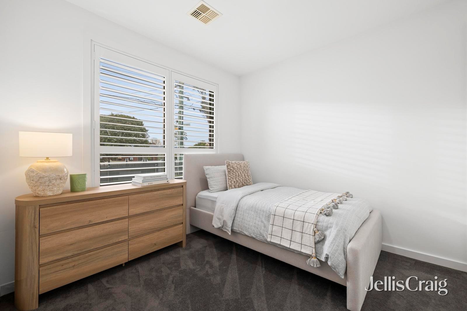 18 Glen Park Road, Bayswater&nbsp;North image 11