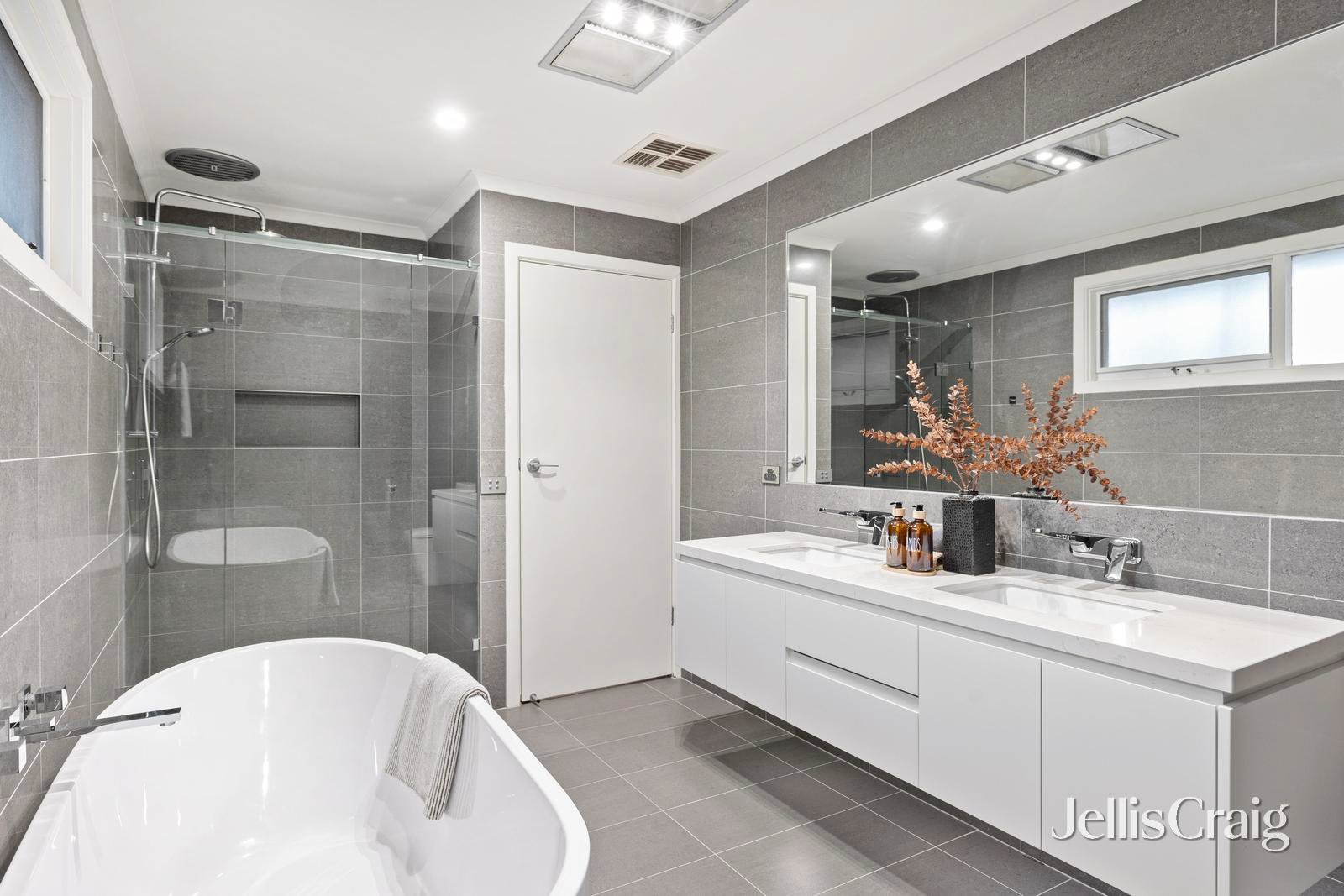 18 Glenair Street, Templestowe Lower image 9