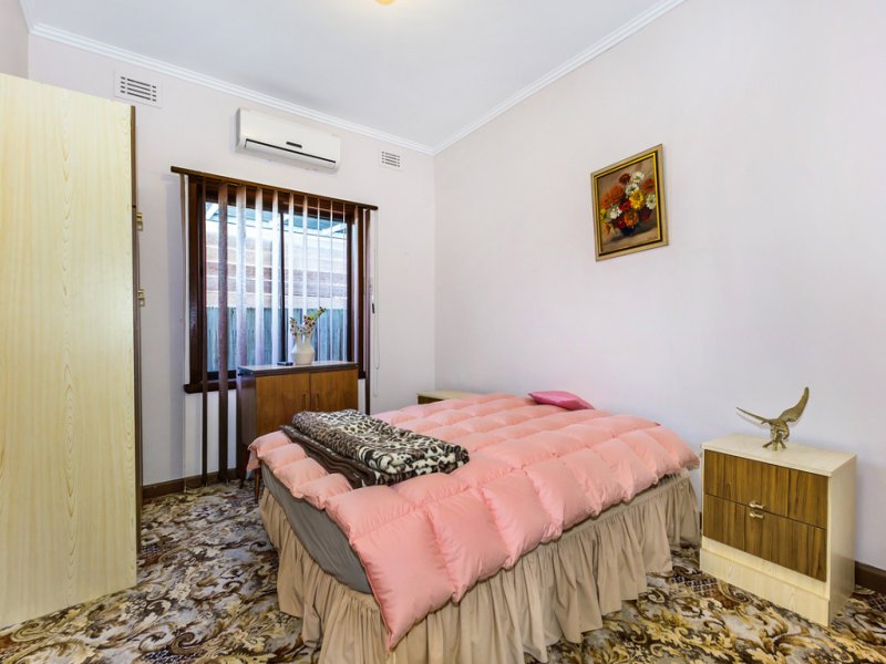 18 Glenice Avenue, Blackburn South image 10