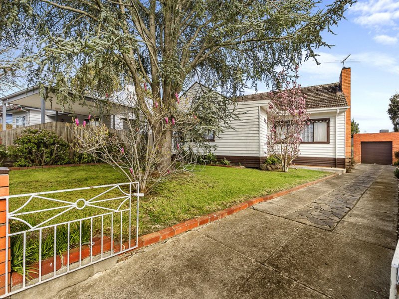 18 Glenice Avenue, Blackburn South image 12