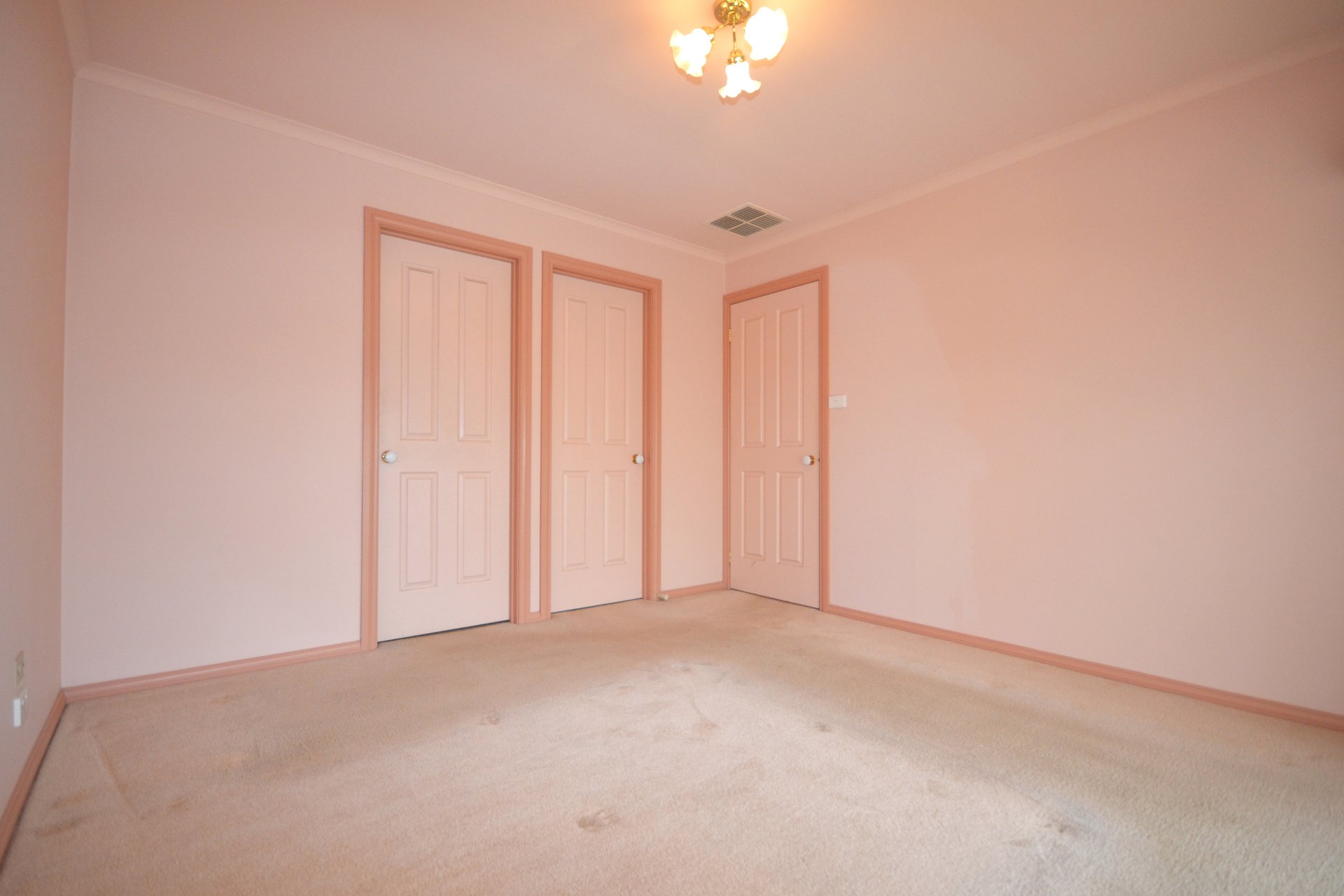 18 Goldentree Drive, Chirnside Park image 3